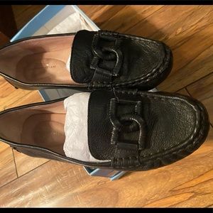 Antonio Melani black flats very good used condition Callan 6.5